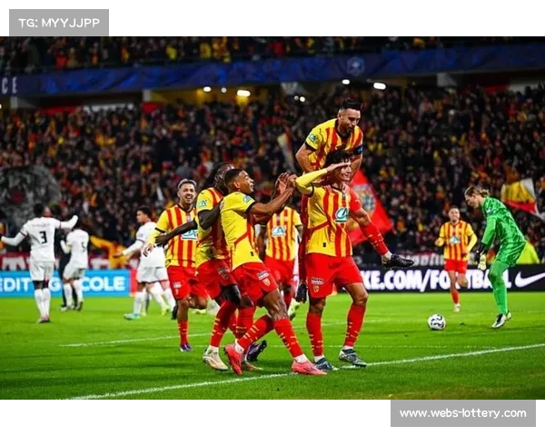 朗斯平民逆袭vs巴黎金元足球：法甲竞争格局的历史性转变